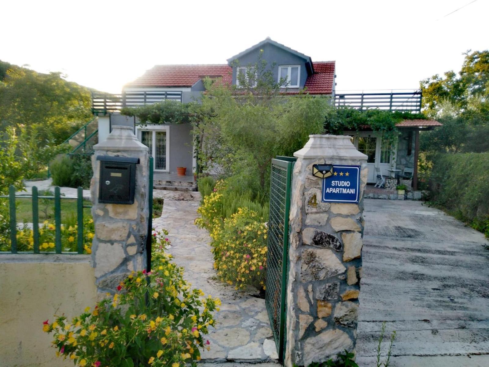 Banin Hotel สกราดิน ห้อง รูปภาพ